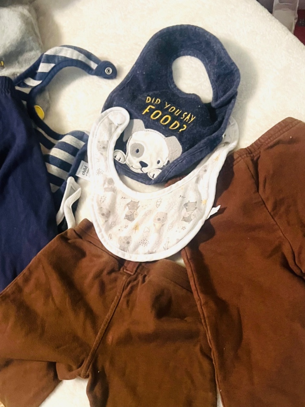 Lot 6-9 mo Boys Pants Onsie Bibs - Picture 7 of 7